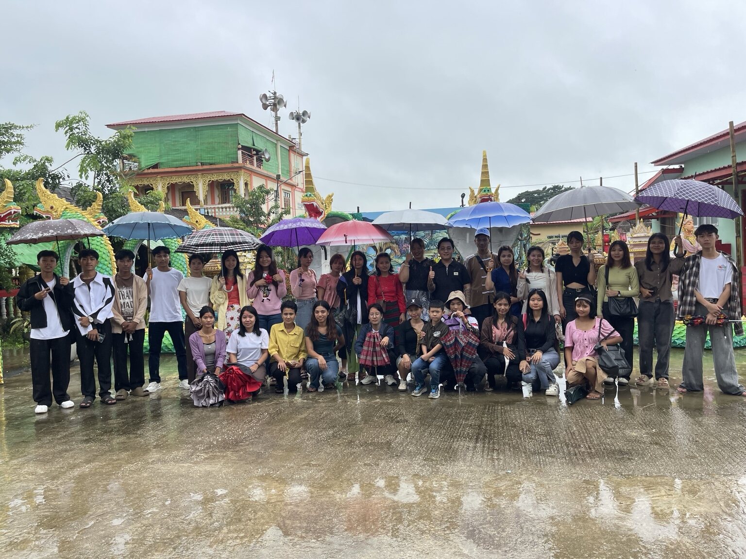 WorldSpeak learners together during a school trip